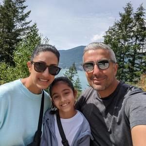 Meet your Posher, Sharon